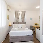 Pensionat Varos 3*