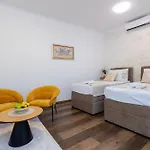 Varos Pensionat 3*
