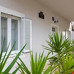 Varos Pensionat Split