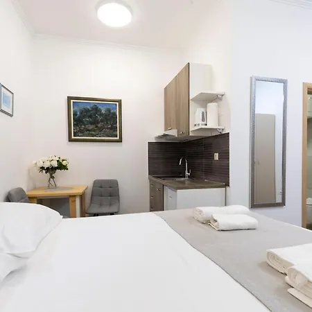 Varos 게스트하우스