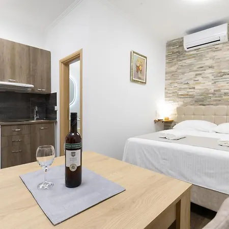 게스트하우스 Varos