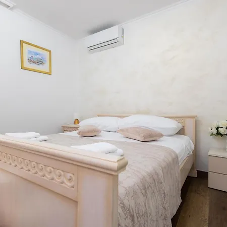 Varos Гостевой дом