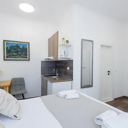 Varos Penzion 3*