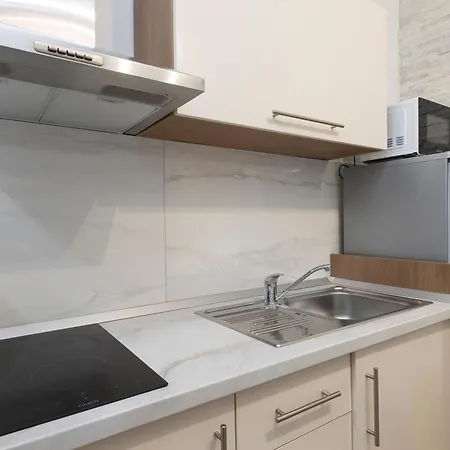 Guest house Varos 3*