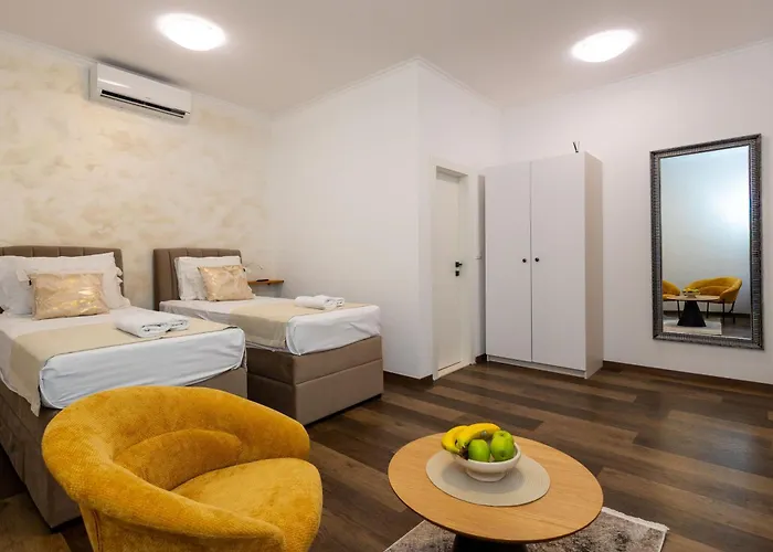 Varos Casa de hóspedes 3*